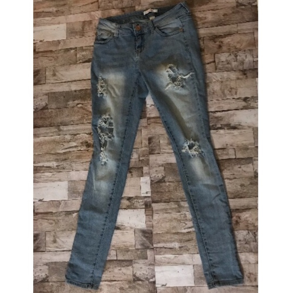 Refuge size 0 distressed blue jeans!